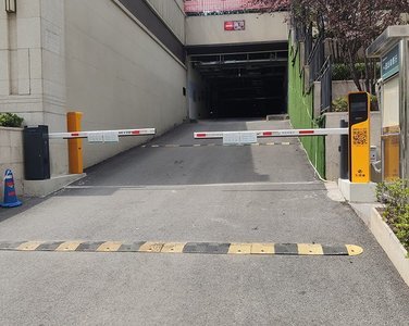 荣盛观云郡重庆无人值守停车系统